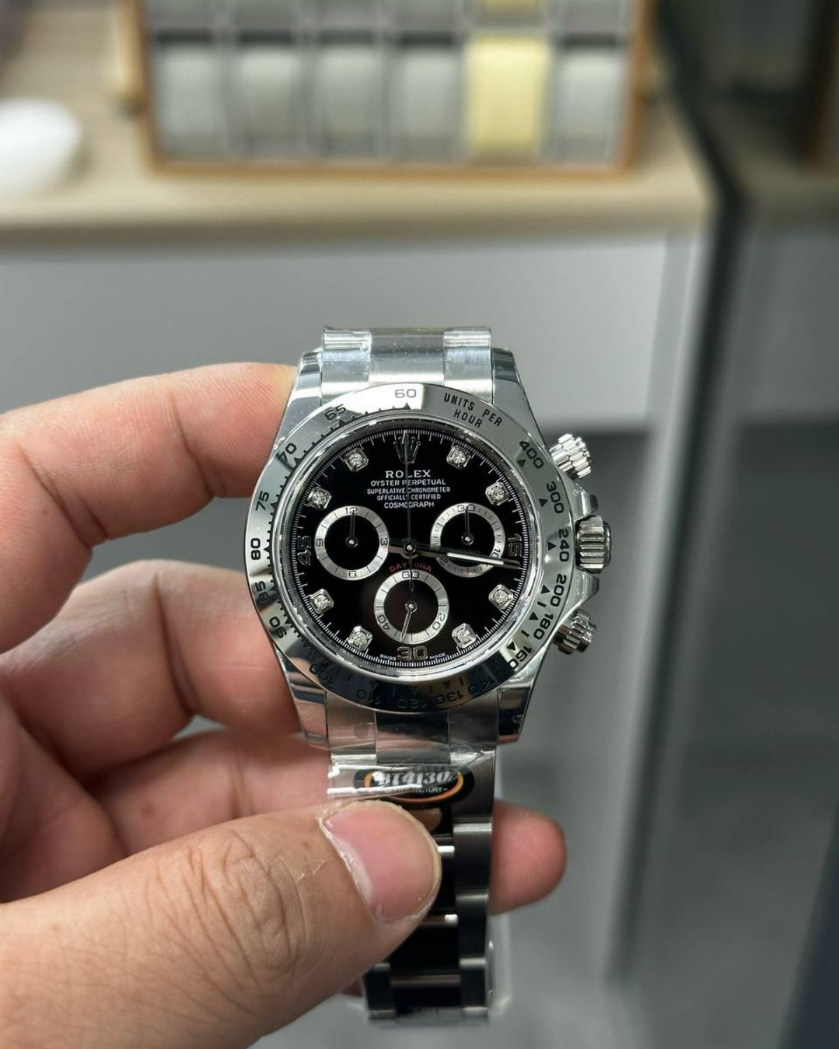 Rolex Cosmograph Daytona Black Replica 40mm with Tachymeter Bezel and Oyster Bracelet