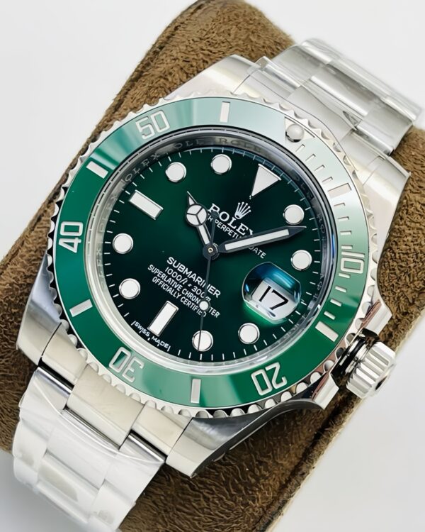 Rolex Submariner Hulk 116610LV Replica Watch Green Dial and Bezel